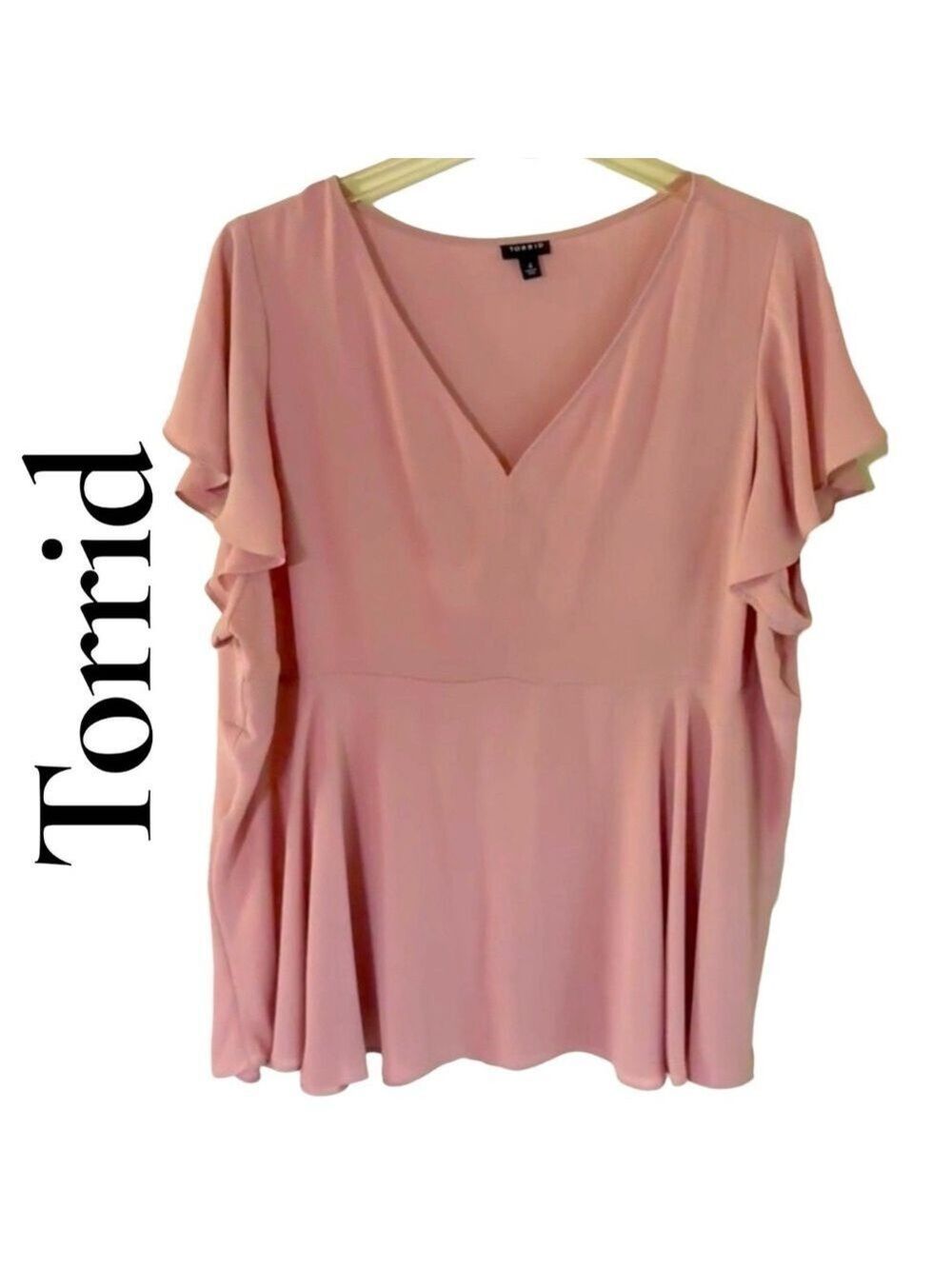 Torrid-Gorgeous blush pink blouse. 4X V-neck, flutter sleeve, silky. Like new!!!